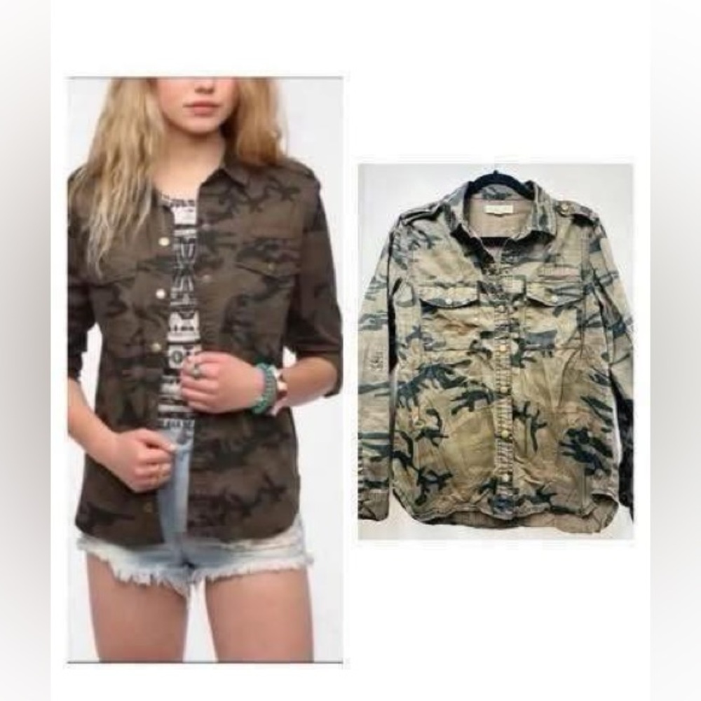 Staring At The Stars Camo Button Up | Size Small